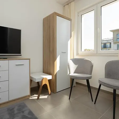 Apartment Sloneczna Uniescie By Renters